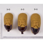 صورة حذاء بني مع خيوط للأطفال (مع طباعة الاسم)